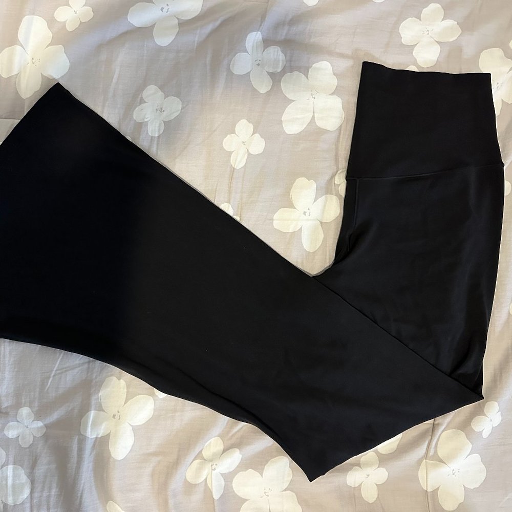 OFFLINE By Aerie Real Me Xtra Bootcut Legging